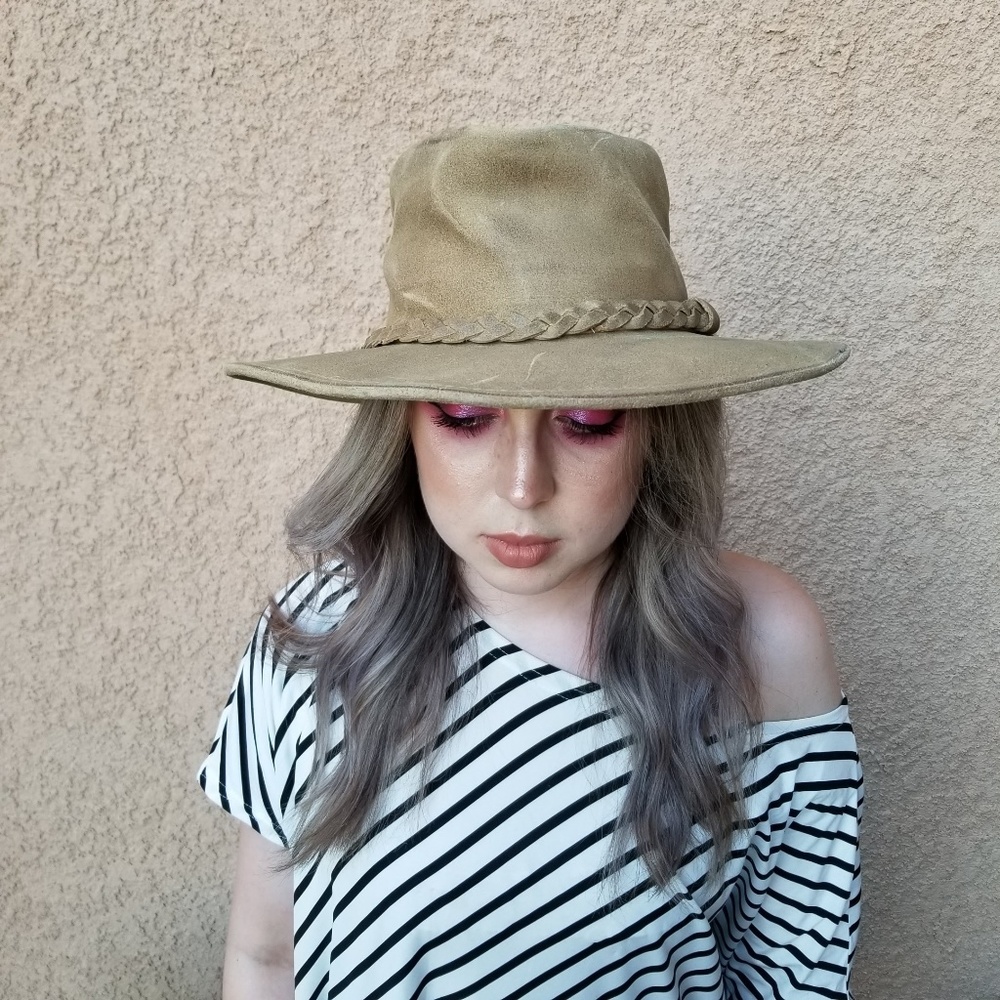 Minnetonka Outback Distressed Leather Hat …
